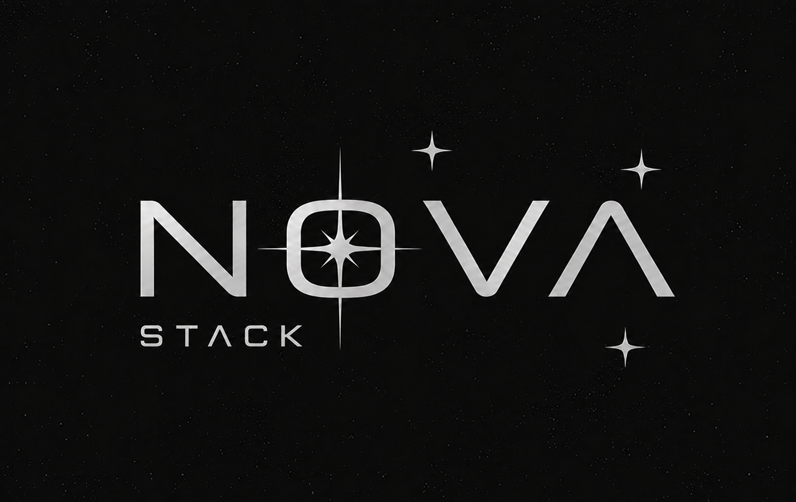 Logo Nova Stack em prata sobre fundo preto